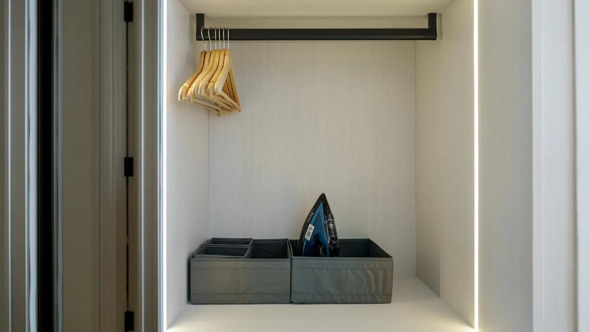 Apartment Ferrari Inspired Modern 3Bhk With Maids Room And Full Sea View Dubai