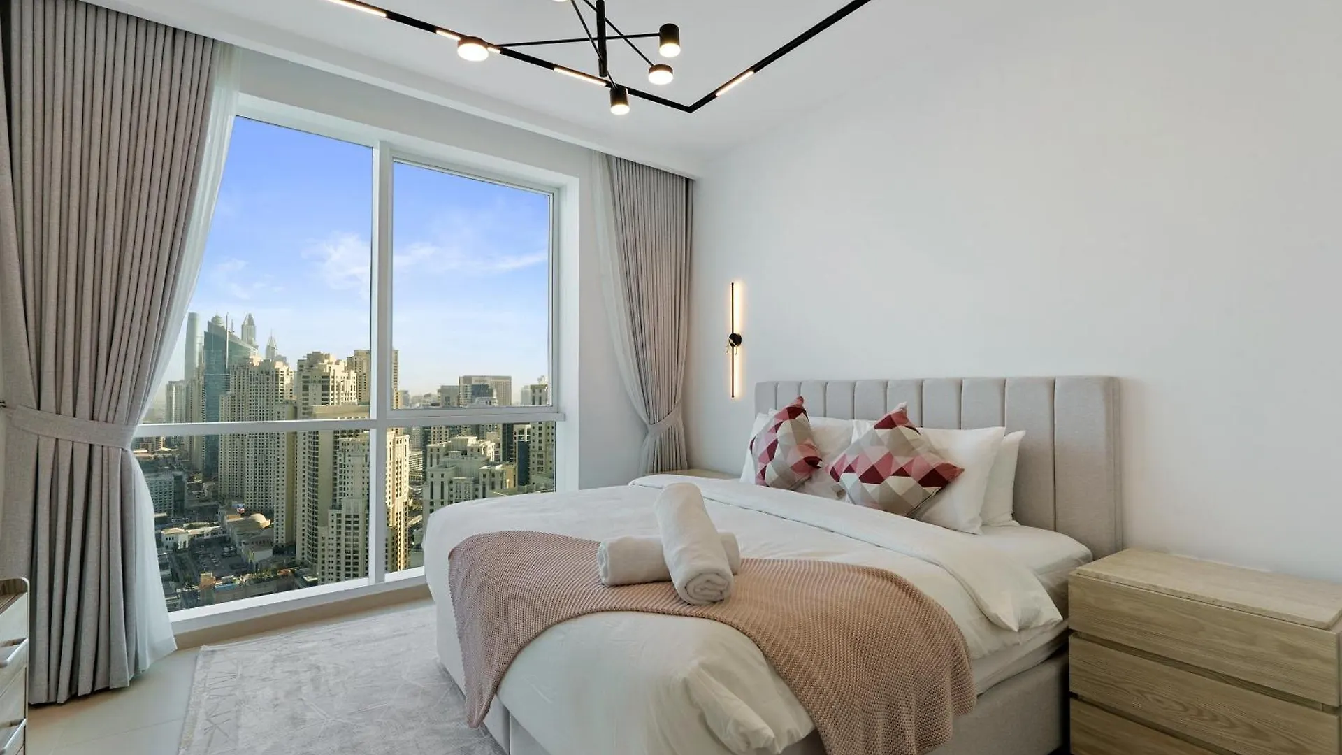 Ferrari Inspired Modern 3Bhk With Maids Room And Full Sea View Dubai Apartment
