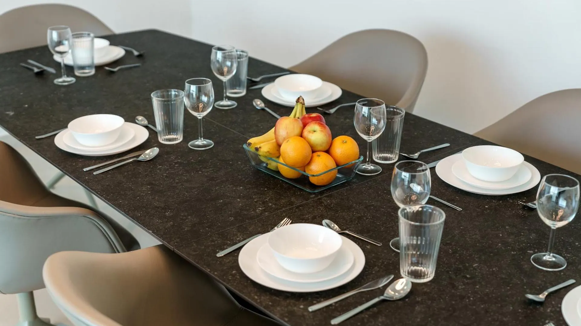 Ferrari Inspired Modern 3Bhk With Maids Room And Full Sea View Dubai 0*,  United Arab Emirates