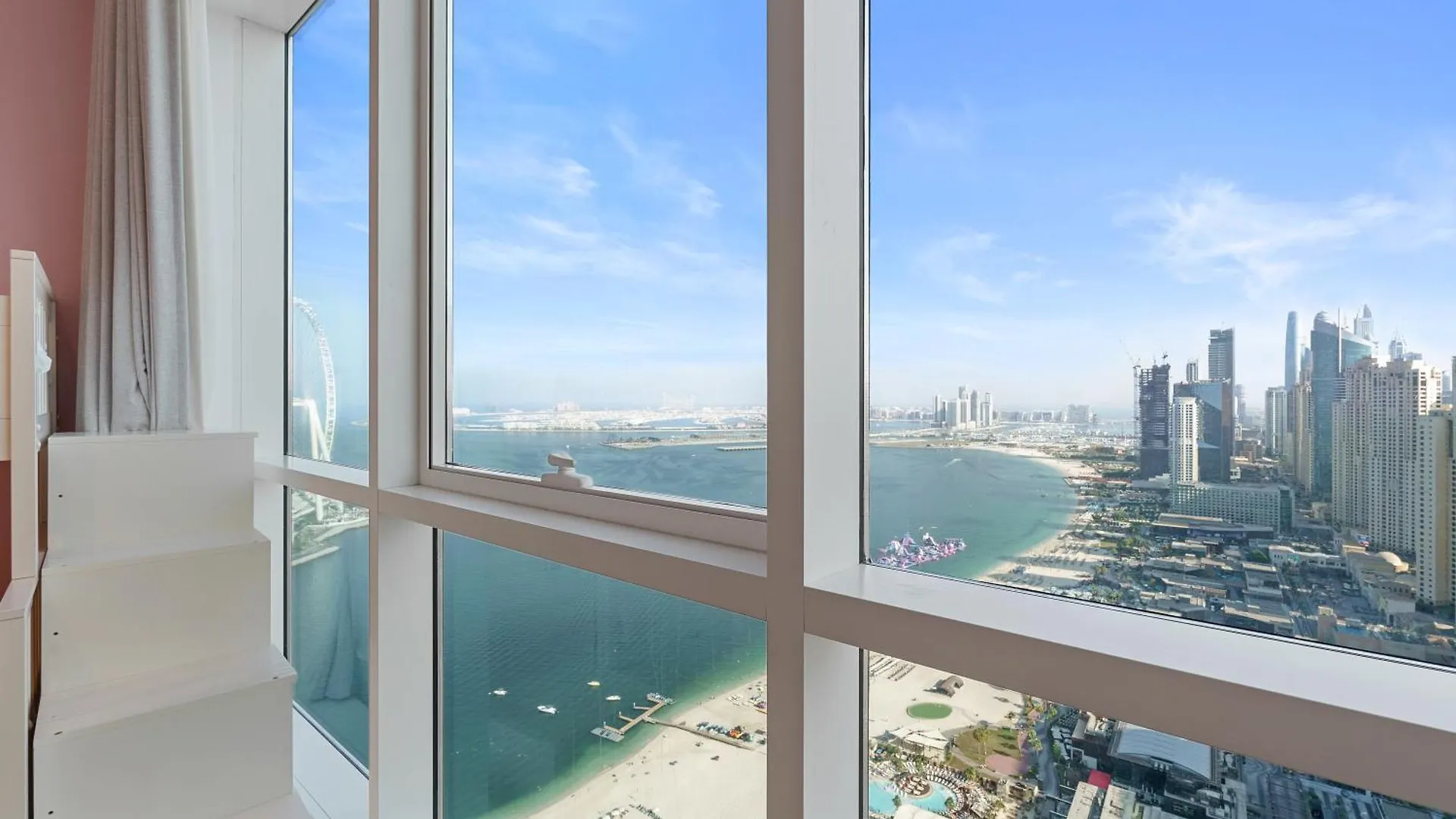 Ferrari Inspired Modern 3Bhk With Maids Room And Full Sea View Dubai 0*,