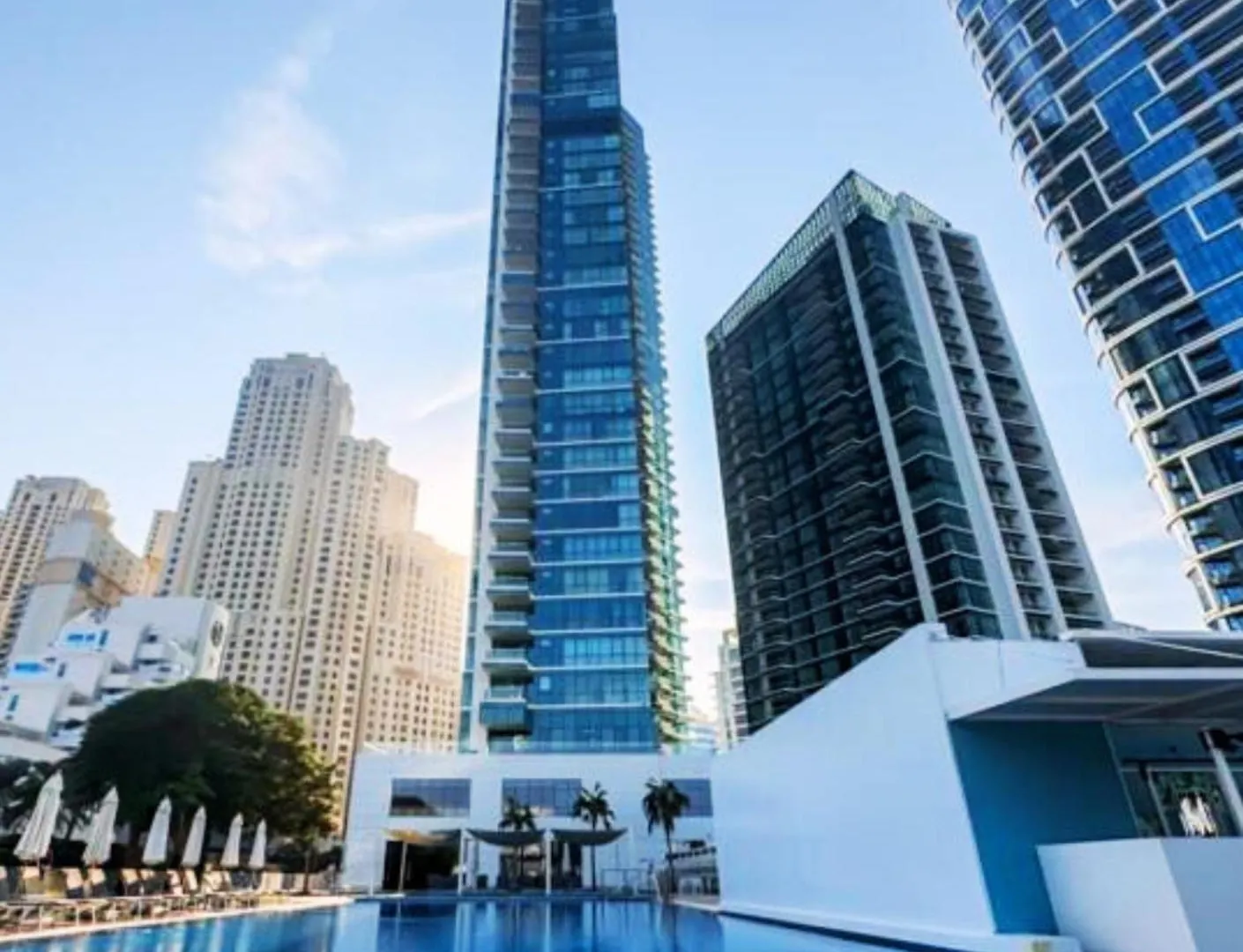 Ferrari Inspired Modern 3Bhk With Maids Room And Full Sea View Dubai United Arab Emirates