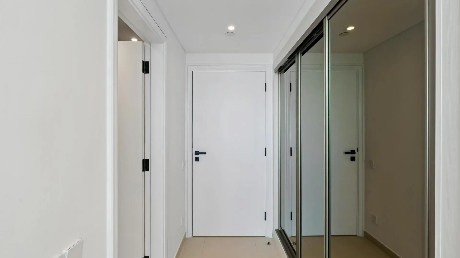Apartment Ferrari Inspired Modern 3Bhk With Maids Room And Full Sea View Dubai United Arab Emirates