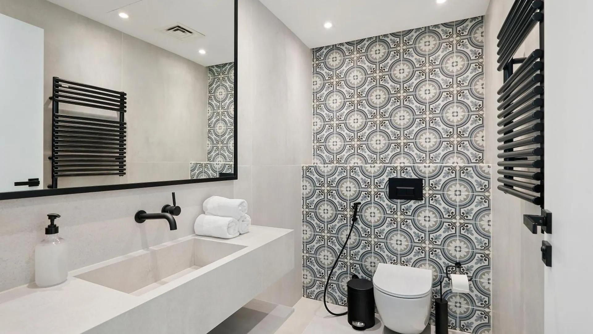 Apartment Ferrari Inspired Modern 3Bhk With Maids Room And Full Sea View Dubai